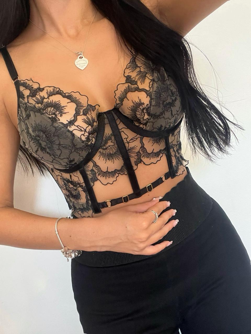AVELINE CROP TOP